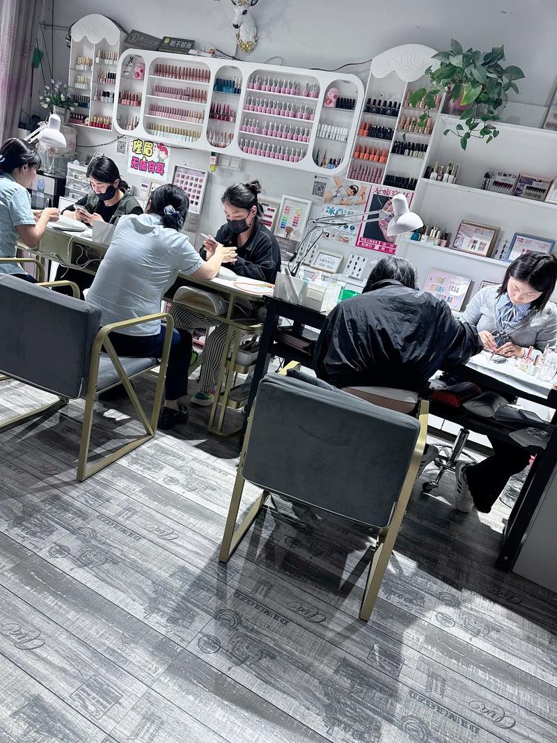 美丽指尖上的艺术——选择绵阳美甲馆的几大指南