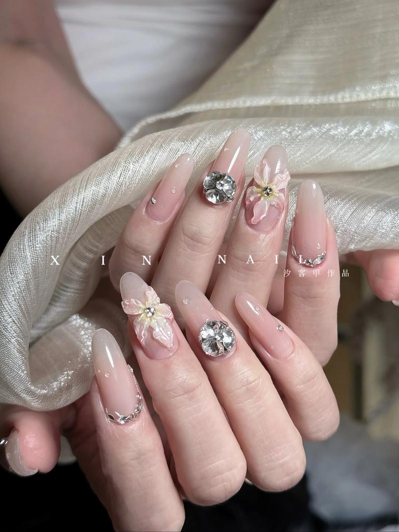 绵阳美甲:为你的美丽加冕